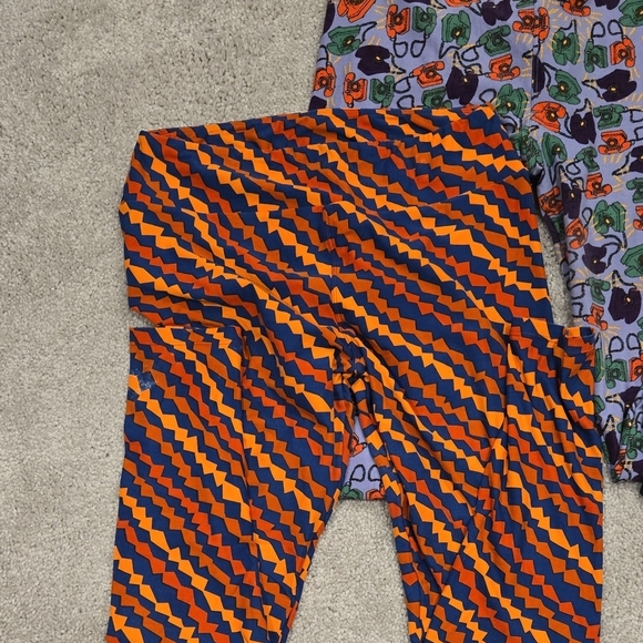 LuLaRoe Leggings - Picture 2 of 4